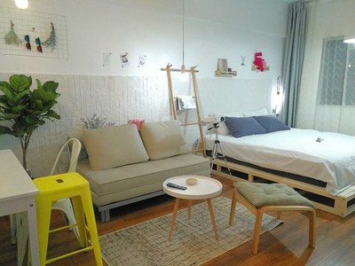 【图】【眠里&middot;大梦】近地铁翠湖投影榻榻米大床房_西山区短租公寓